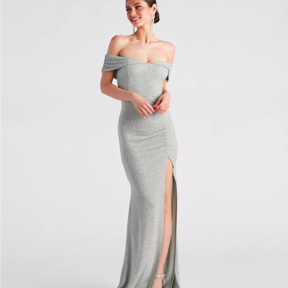 Just brought for my daughters homecoming and dress is not returnable.